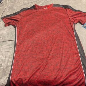 Men’s Ultra Performance Athletic Tee | Red Heather | Size XL